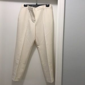 AnnTaylor Ankle Pants. Color - Off-White